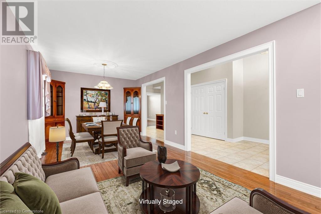 Photo 9 of 66 Chelmsford Place, Hamilton ON