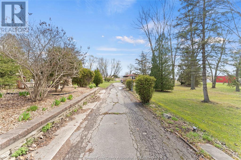 Photo 9 of 8550 Disputed Road, Lasalle ON