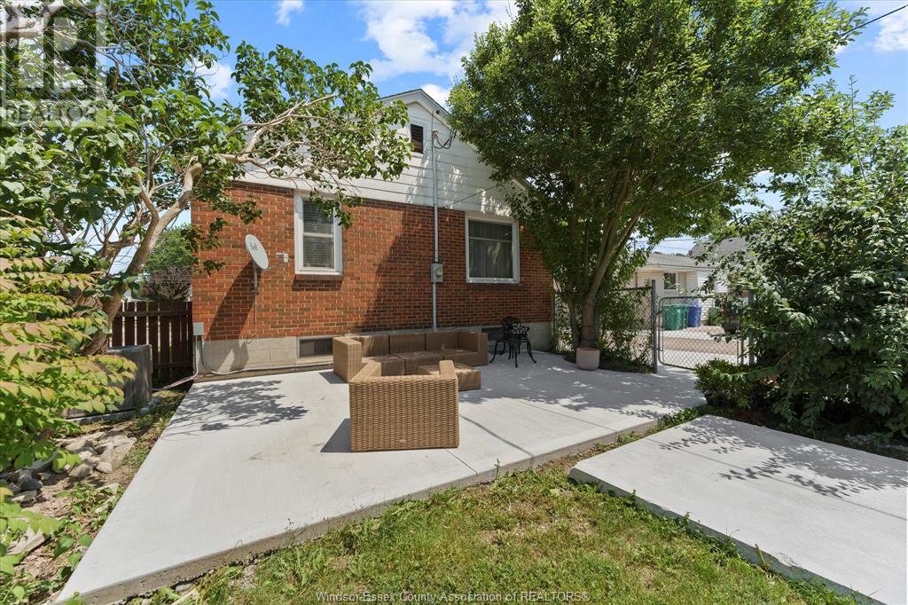 Photo 24 of 379 Lauzon Road, Windsor ON