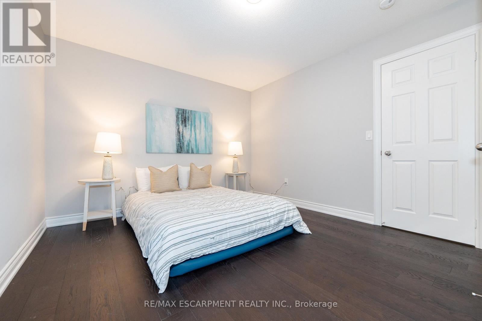 Photo 24 of 3152 Goodyear Road, Burlington ON