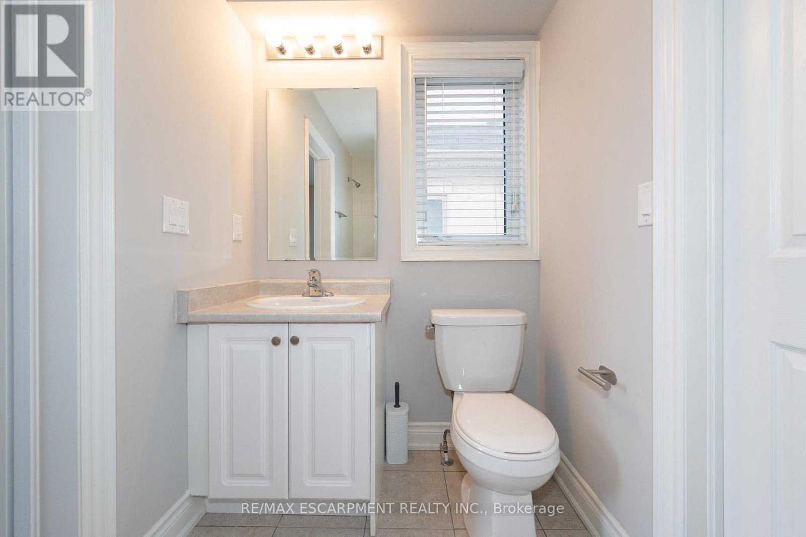 Photo 31 of 3152 Goodyear Road, Burlington ON