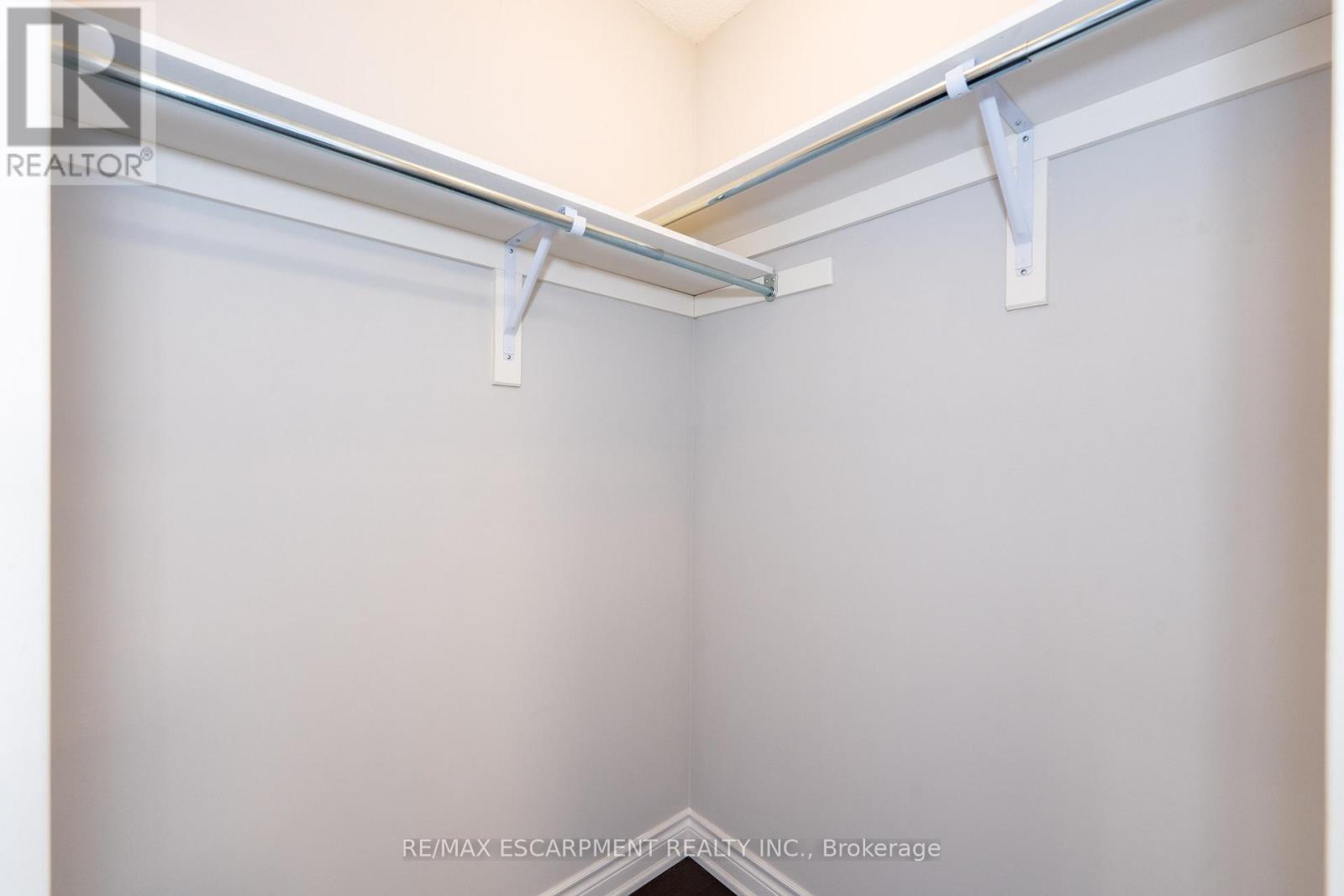 Photo 25 of 3152 Goodyear Road, Burlington ON