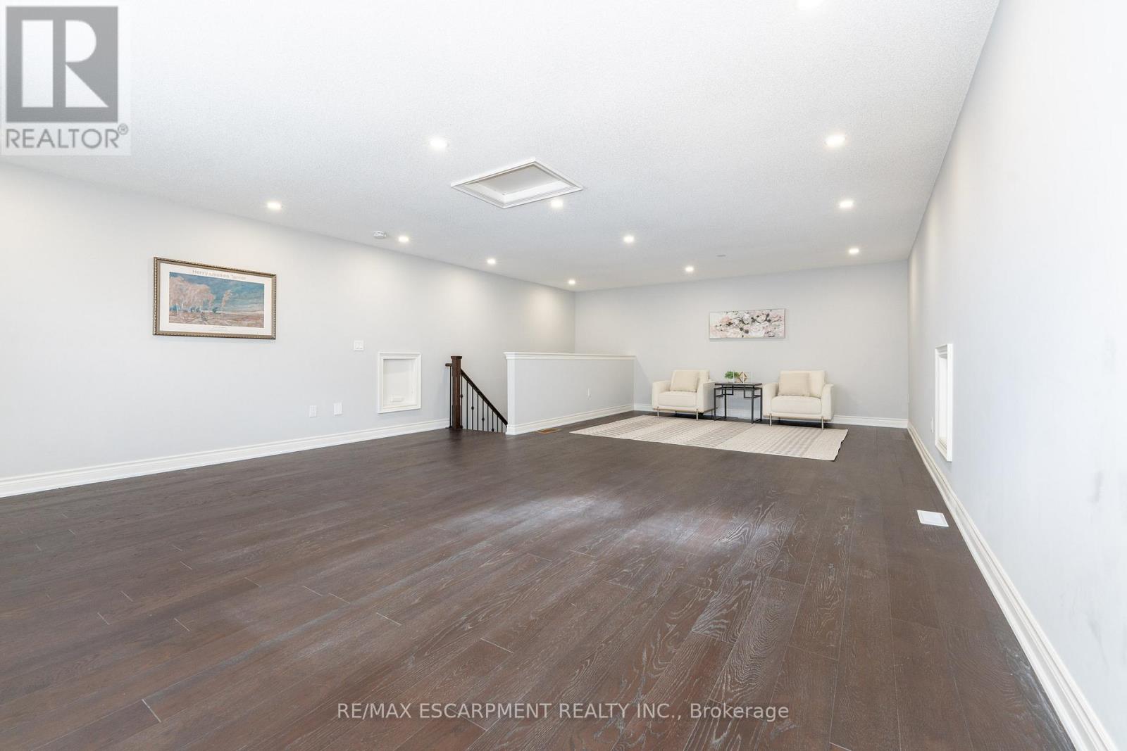 Photo 13 of 3152 Goodyear Road, Burlington ON