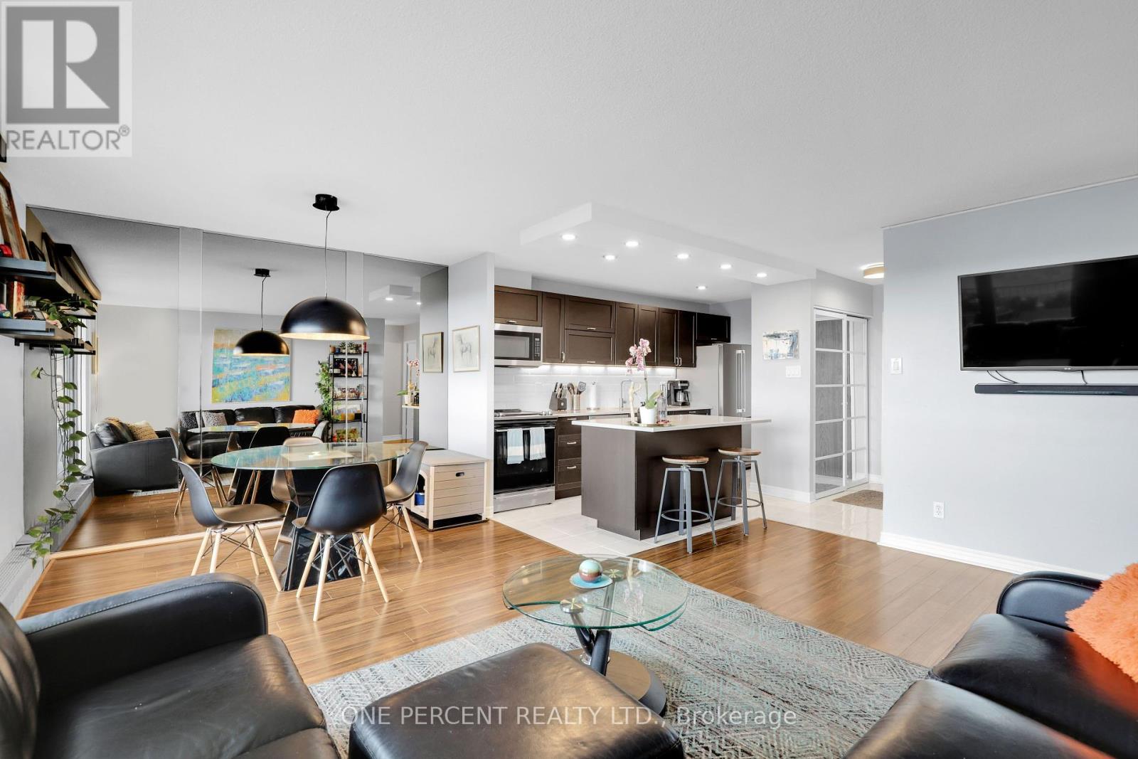 Photo 12 of 1408 1785 Frobisher Lane, Ottawa ON