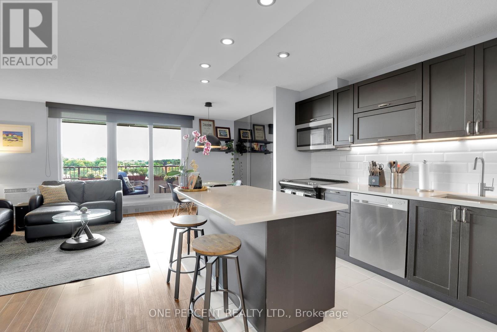 Photo 16 of 1408 1785 Frobisher Lane, Ottawa ON