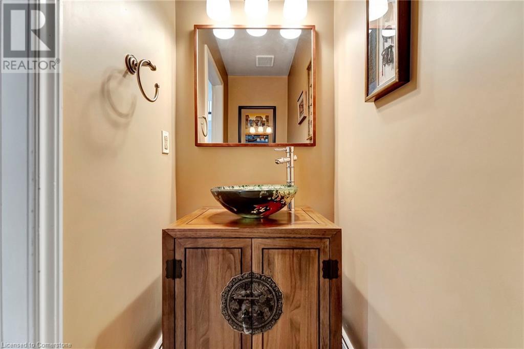 Photo 22 of 1399 Winterberry Drive, Burlington ON