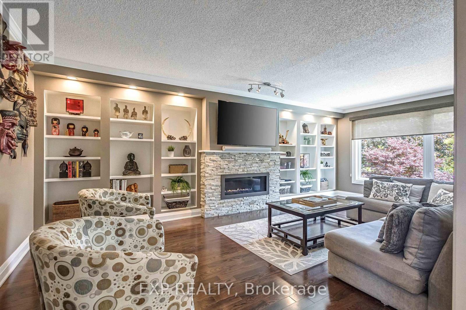 Photo 11 of 1399 Winterberry Drive, Burlington ON