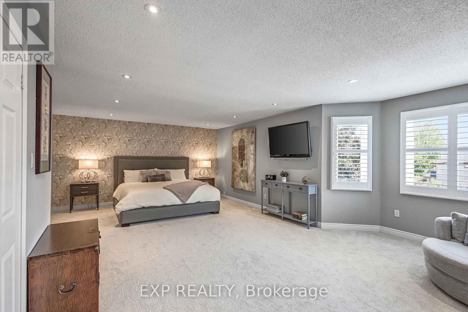 Photo 25 of 1399 Winterberry Drive, Burlington ON