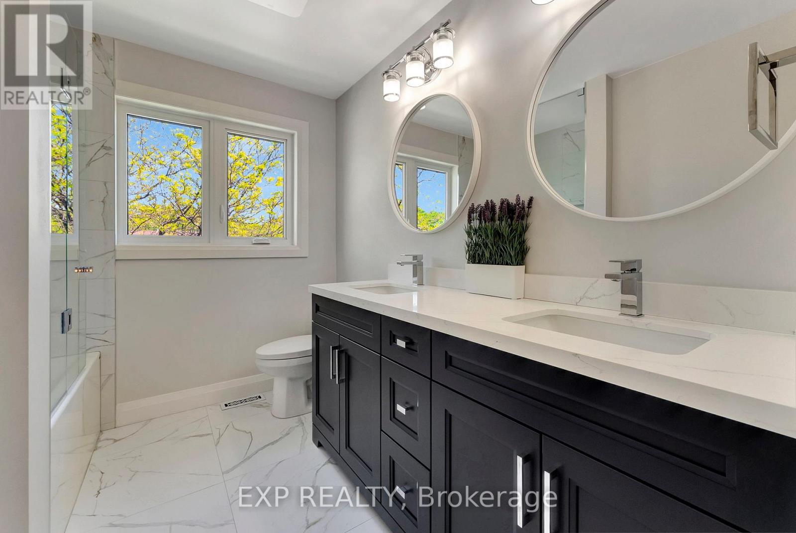 Photo 34 of 1399 Winterberry Drive, Burlington ON