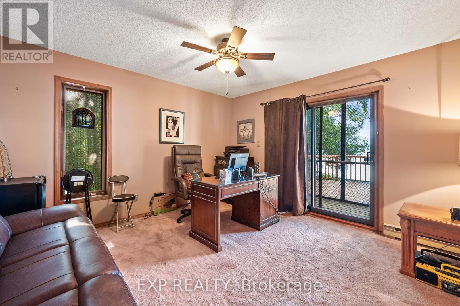 Photo 16 of 582 Duclos Point Road, Georgina ON