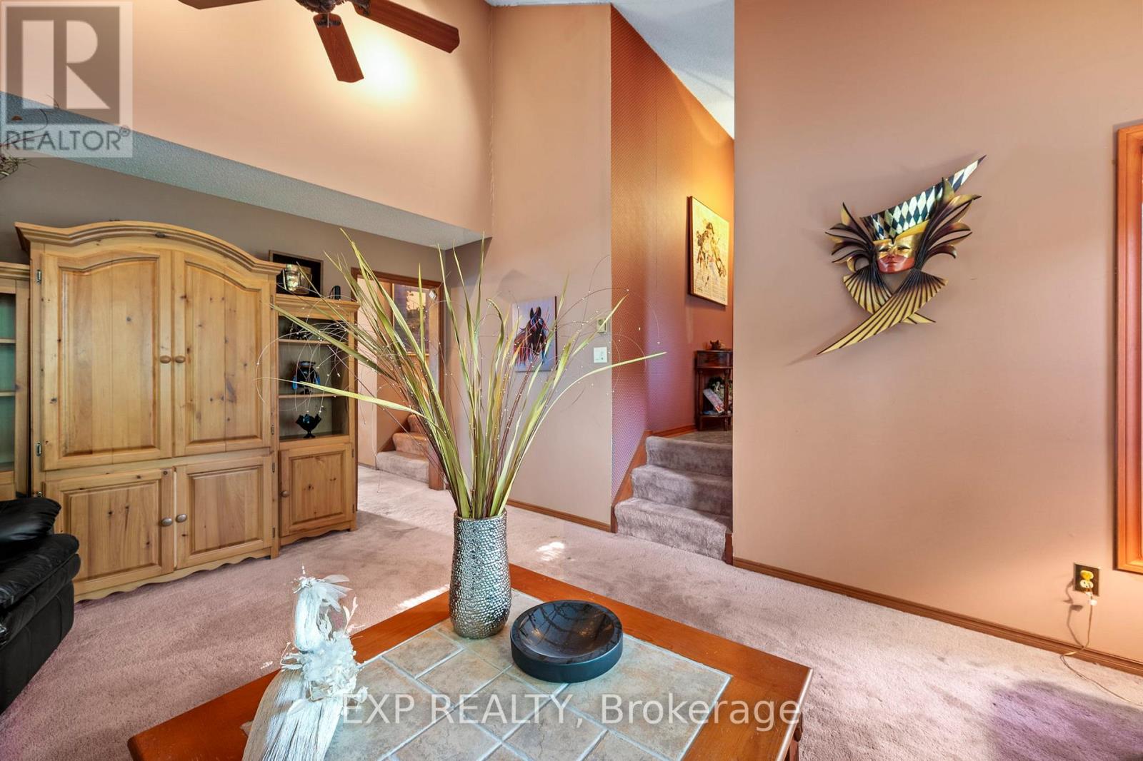 Photo 17 of 582 Duclos Point Road, Georgina ON