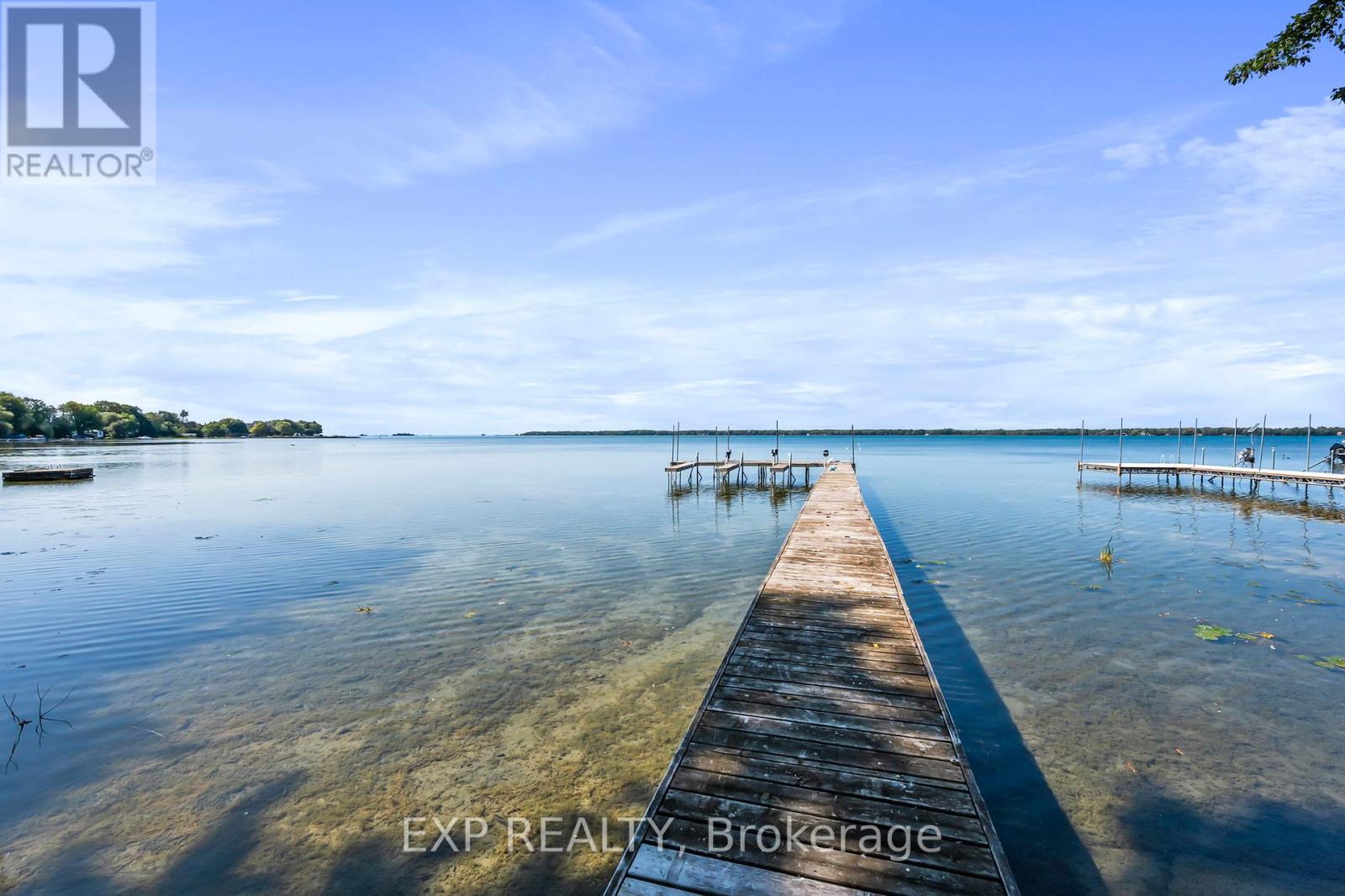 Photo 4 of 582 Duclos Point Road, Georgina ON