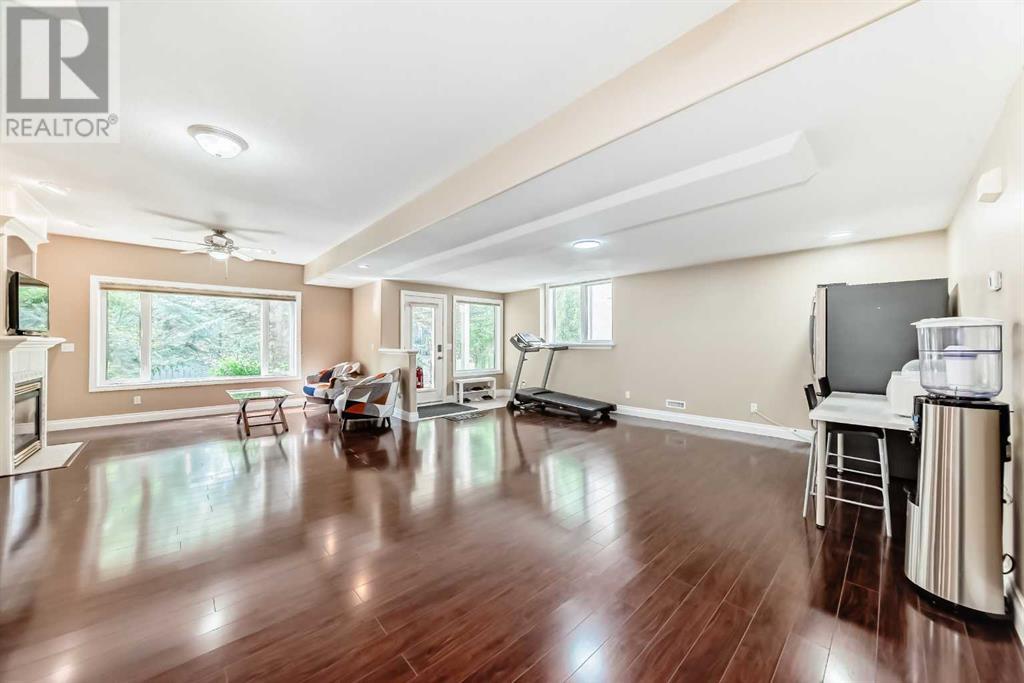 Single Family House Bungalow for Sale in  Simcoe Gate SW Signal Hill Calgary 