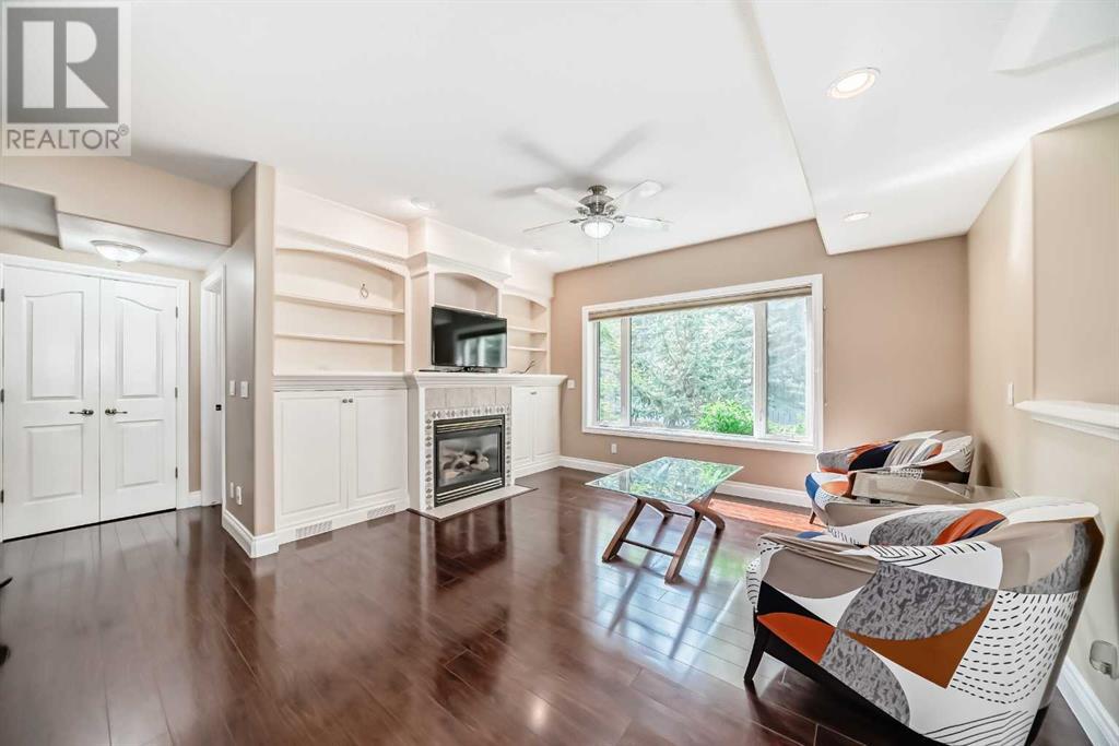 Single Family House Bungalow for Sale in  Simcoe Gate SW Signal Hill Calgary 
