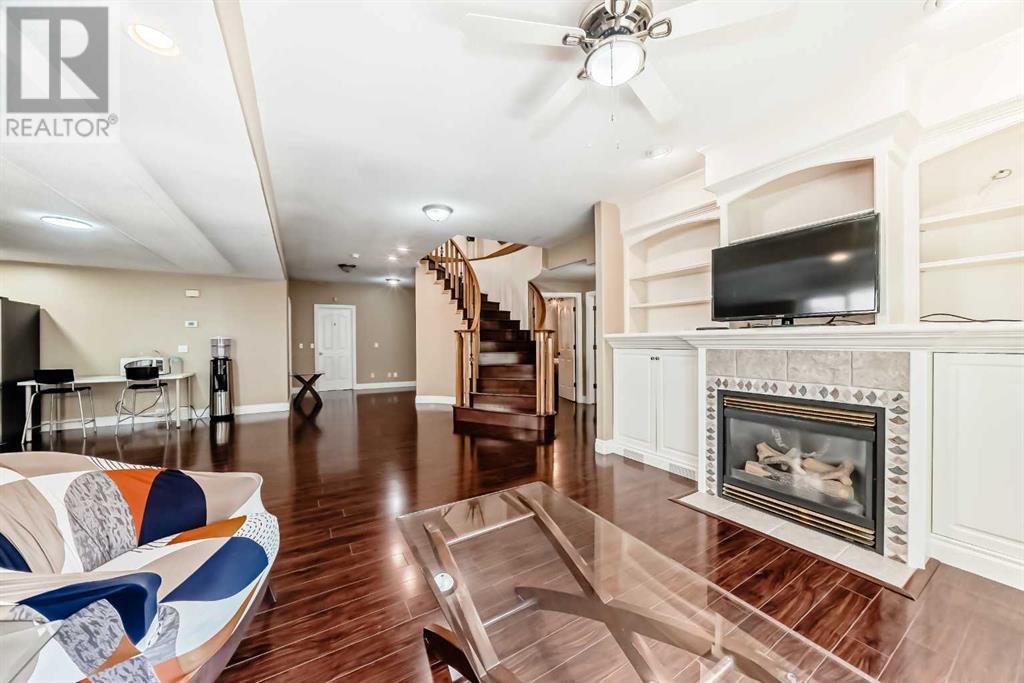 Single Family House Bungalow for Sale in  Simcoe Gate SW Signal Hill Calgary 