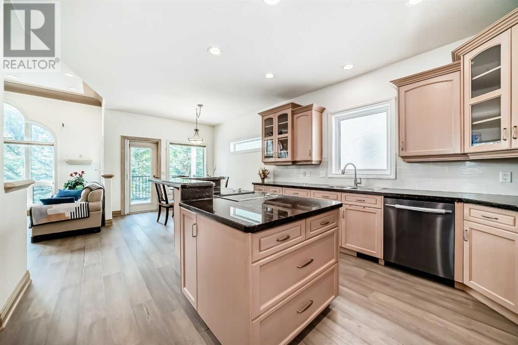 Single Family House Bungalow for Sale in  Simcoe Gate SW Signal Hill Calgary 