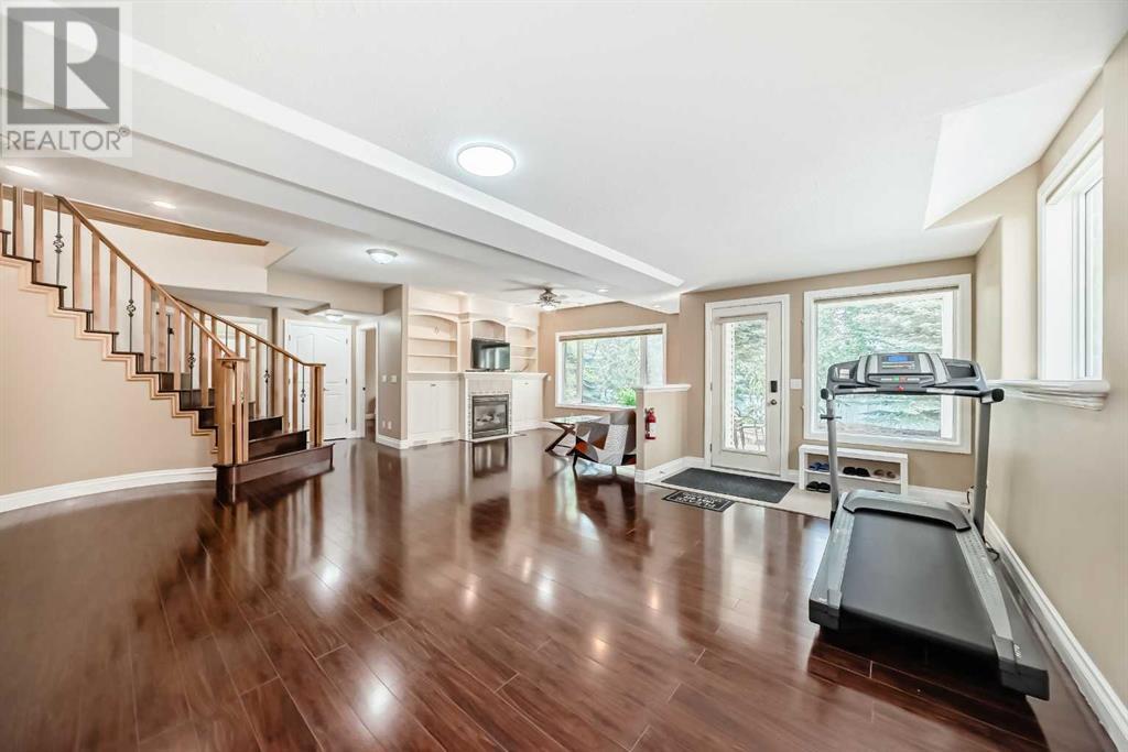 Single Family House Bungalow for Sale in  Simcoe Gate SW Signal Hill Calgary 