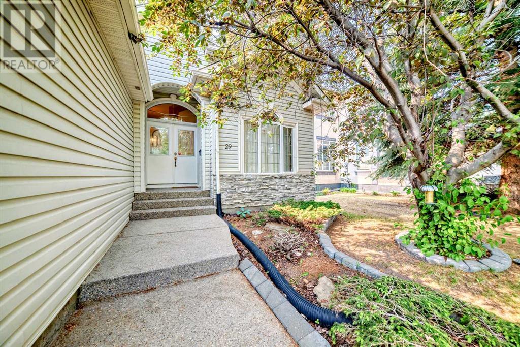 Single Family House Bungalow for Sale in  Simcoe Gate SW Signal Hill Calgary 