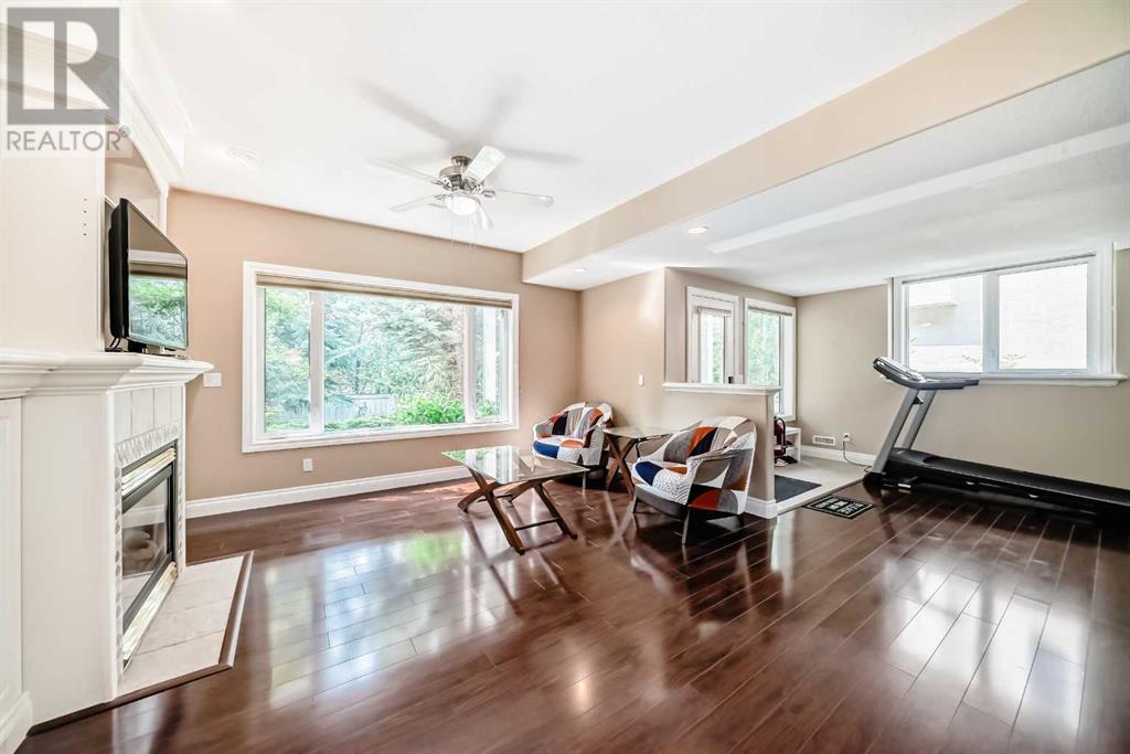 Single Family House Bungalow for Sale in  Simcoe Gate SW Signal Hill Calgary 