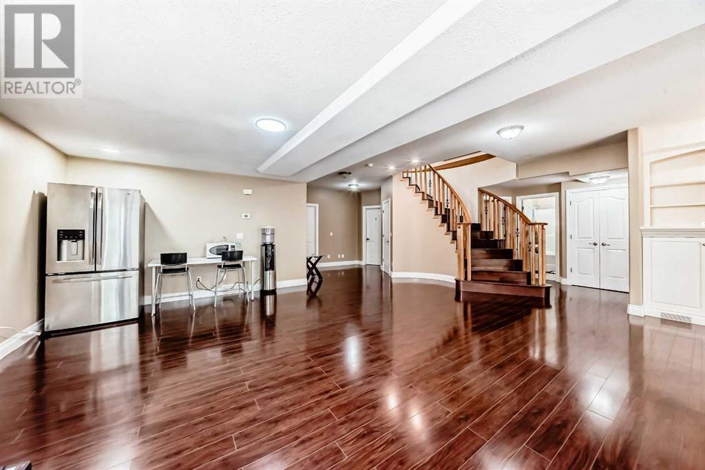 Single Family House Bungalow for Sale in  Simcoe Gate SW Signal Hill Calgary 
