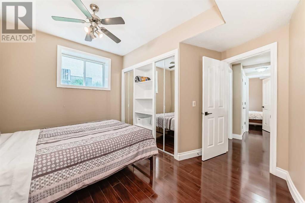Single Family House Bungalow for Sale in  Simcoe Gate SW Signal Hill Calgary 