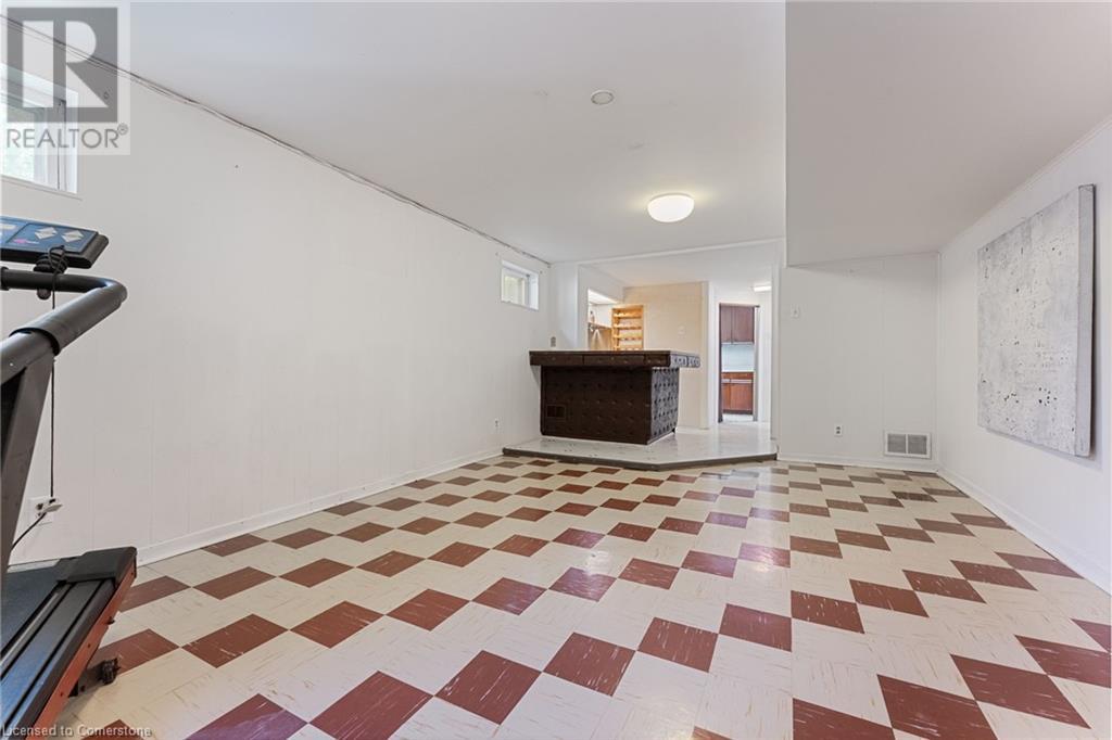 Photo 19 of 1610 Hobbs Crescent, Mississauga ON