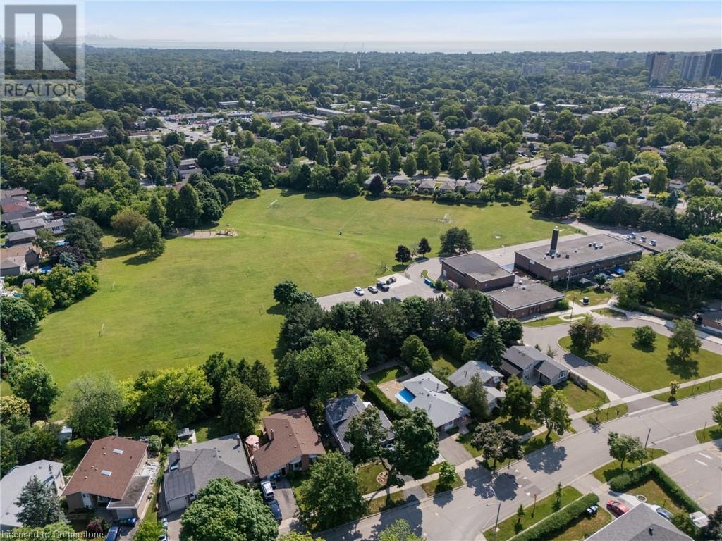 Photo 14 of 1610 Hobbs Crescent, Mississauga ON