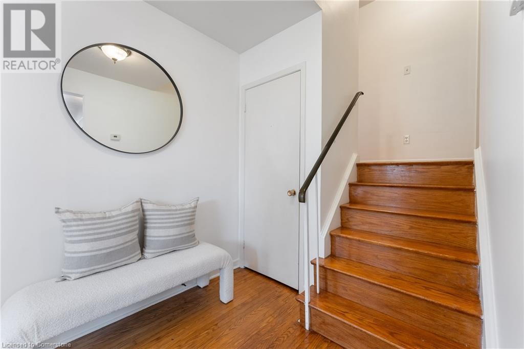Photo 17 of 1610 Hobbs Crescent, Mississauga ON
