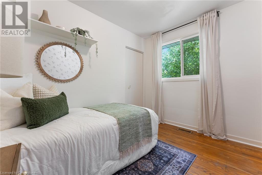 Photo 27 of 1610 Hobbs Crescent, Mississauga ON