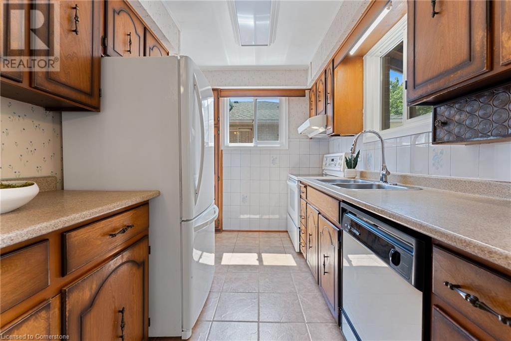 Photo 24 of 1610 Hobbs Crescent, Mississauga ON