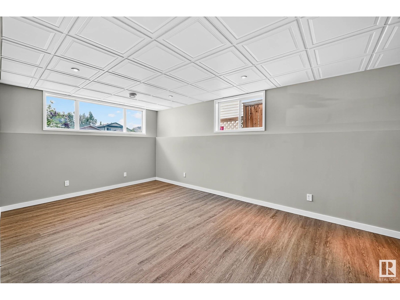 Photo 32 of 1079 Jones Cr Nw, Edmonton AB