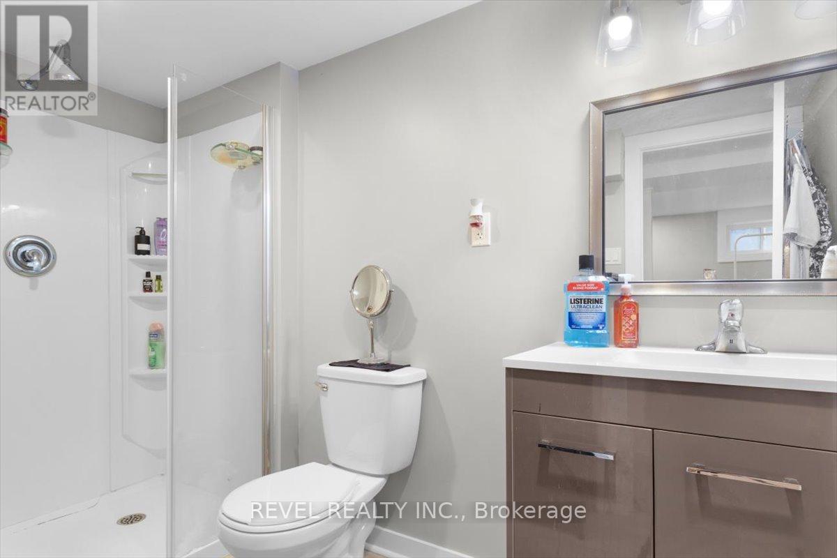 Photo 8 of 233 Normanhurst Avenue, Hamilton ON