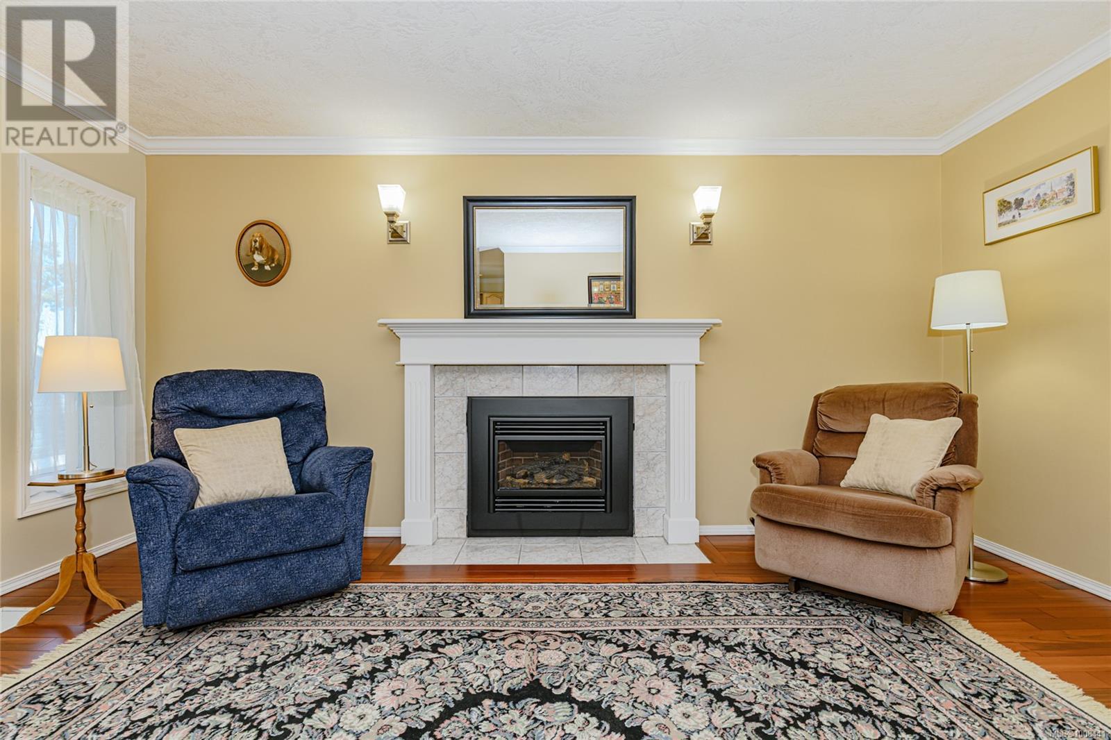 Photo 13 of 1294 Carmichael Crt, Saanich BC