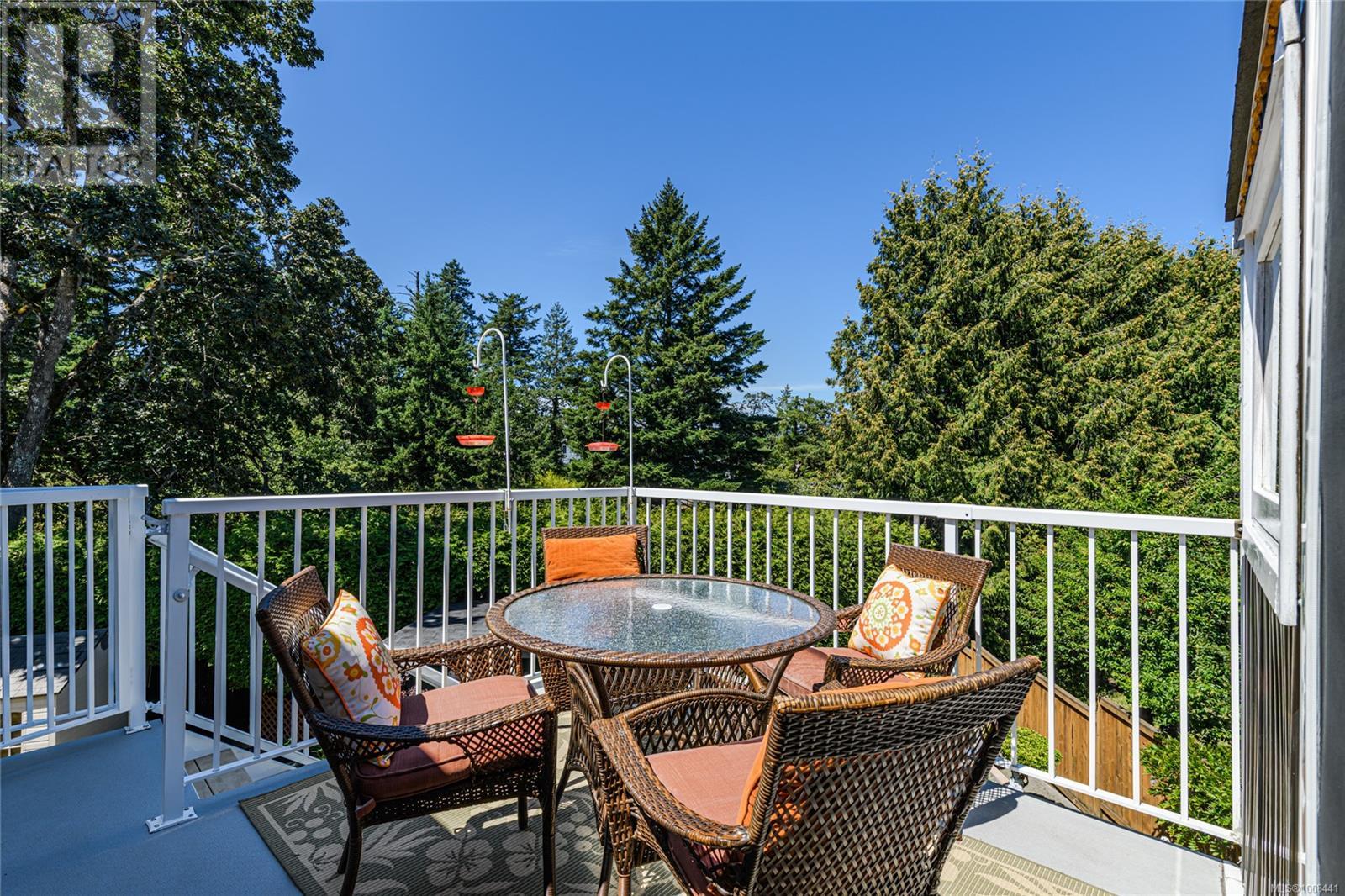 Photo 16 of 1294 Carmichael Crt, Saanich BC