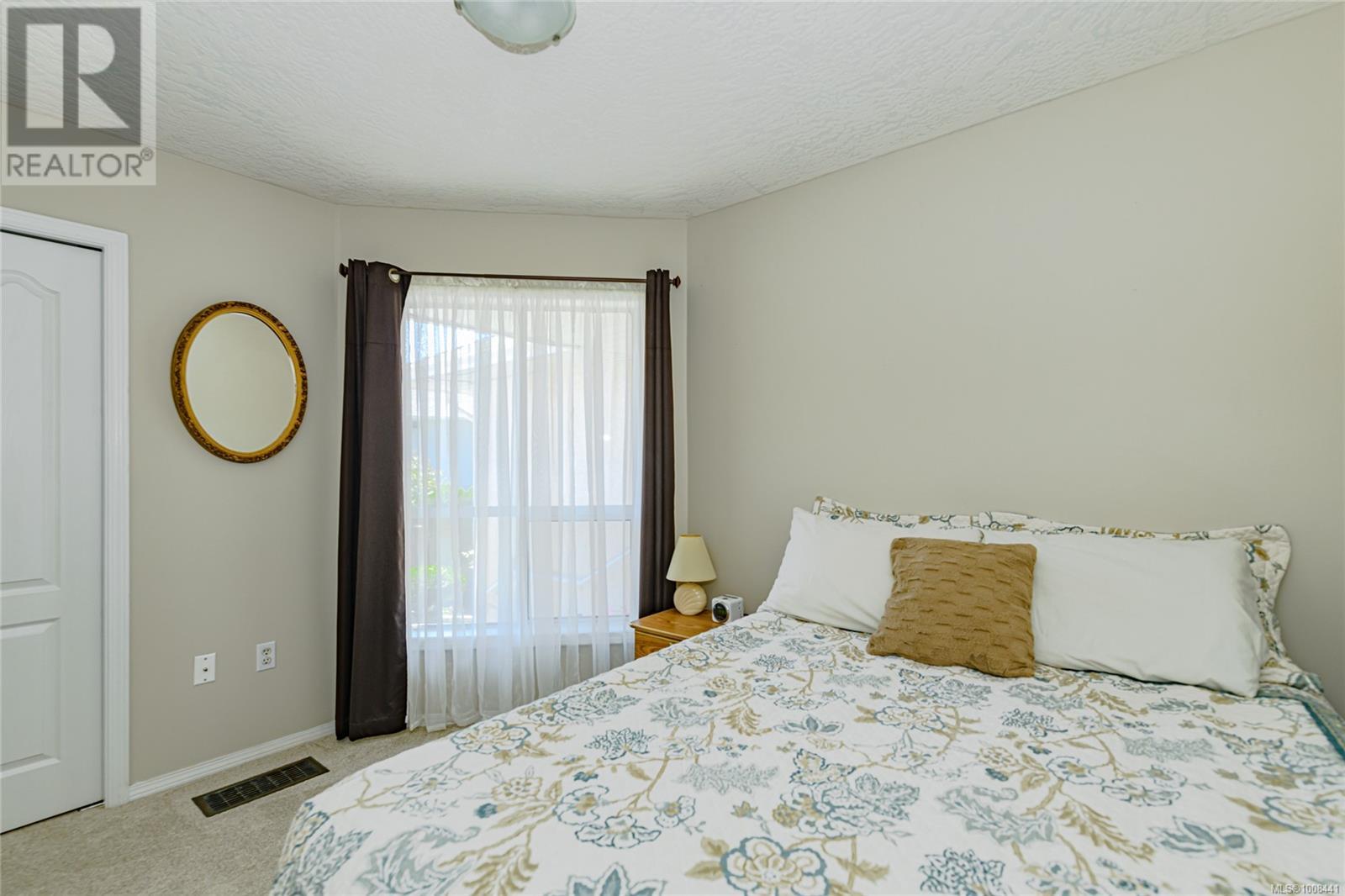 Photo 24 of 1294 Carmichael Crt, Saanich BC