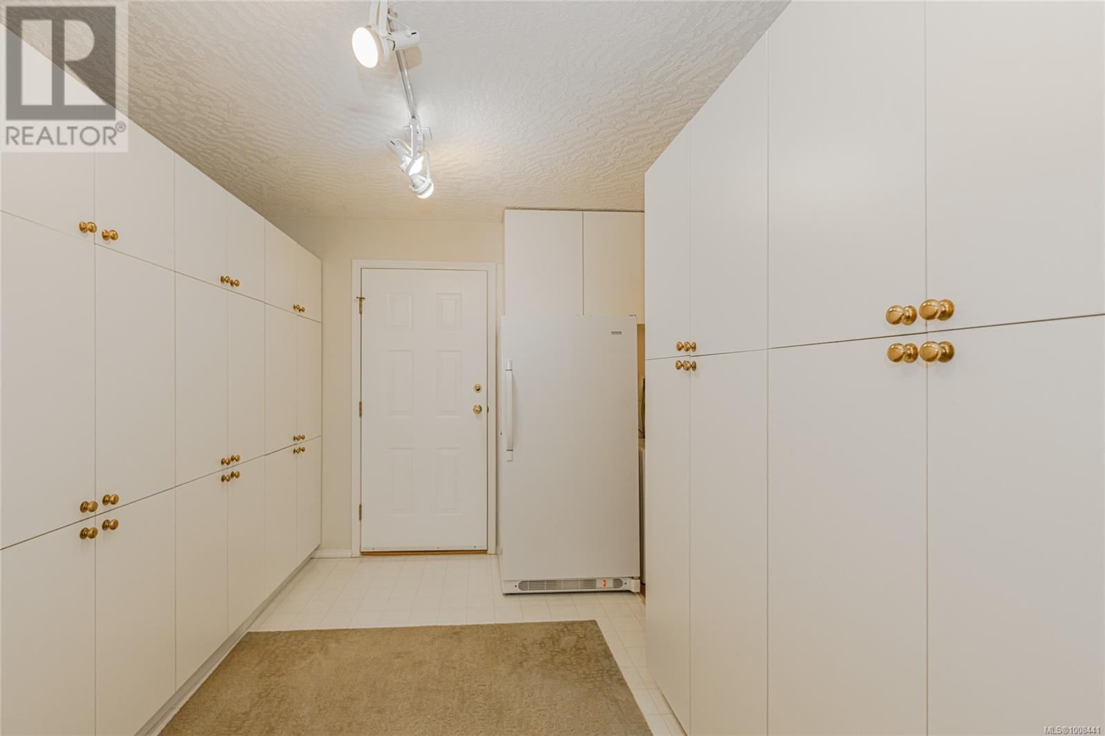 Photo 28 of 1294 Carmichael Crt, Saanich BC