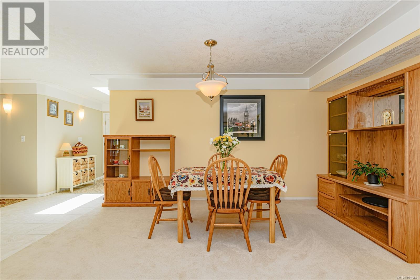 Photo 7 of 1294 Carmichael Crt, Saanich BC