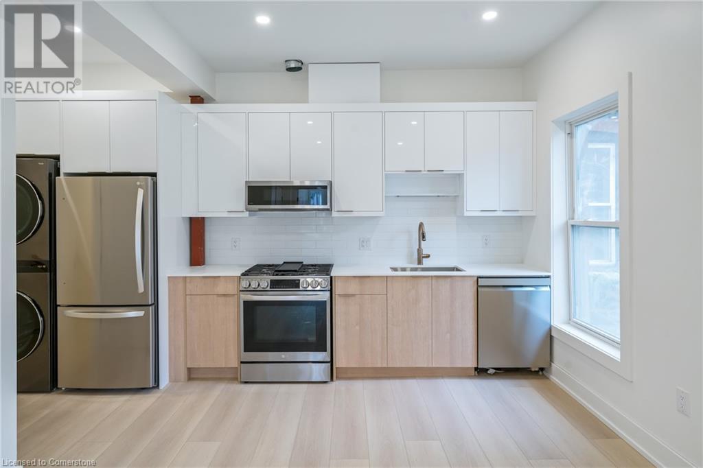Photo 35 of 42 Ray Street S, Hamilton ON