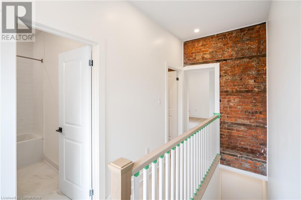 Photo 13 of 42 Ray Street S, Hamilton ON