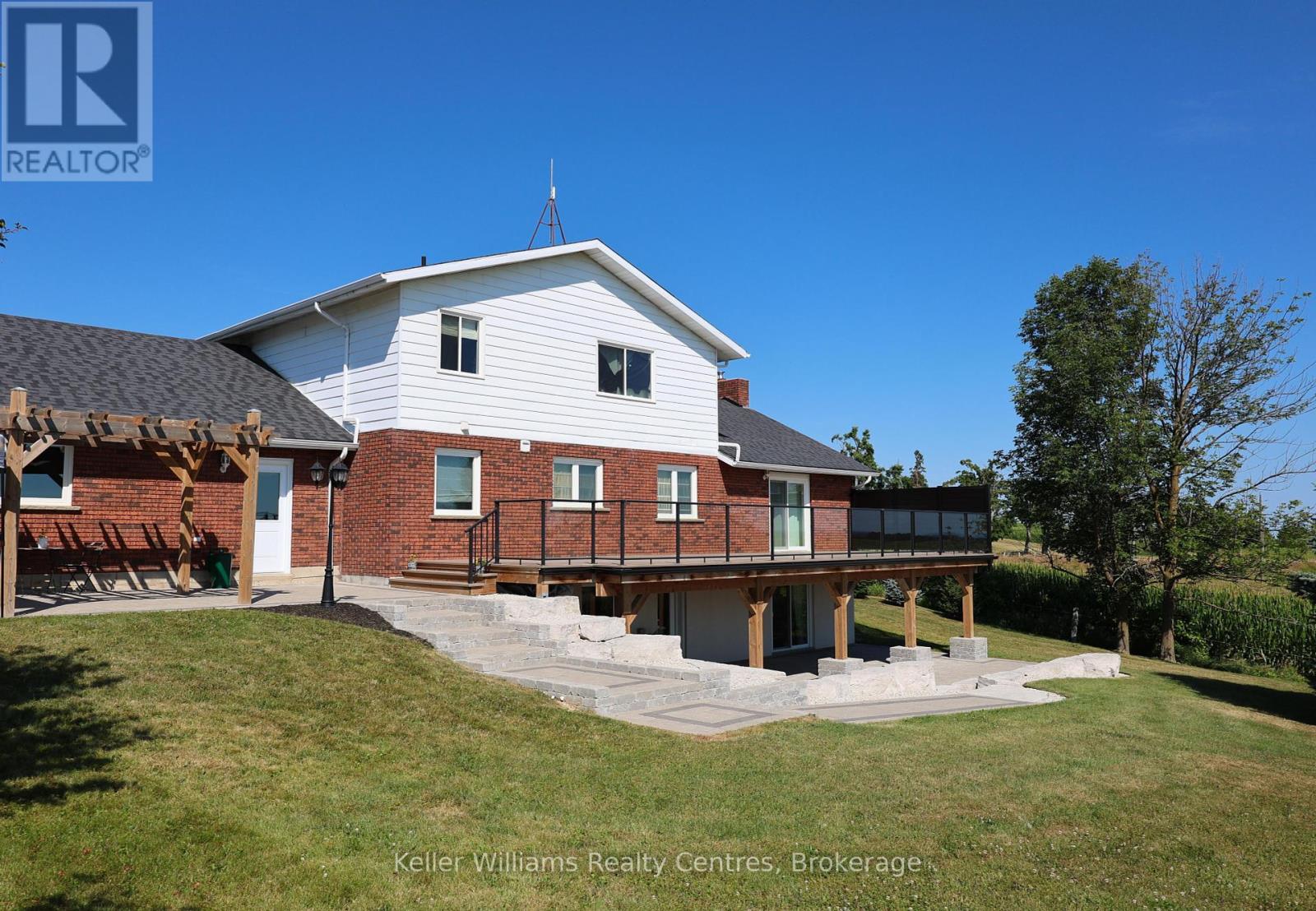 Photo 9 of 2219 County Rd 42, Clearview ON