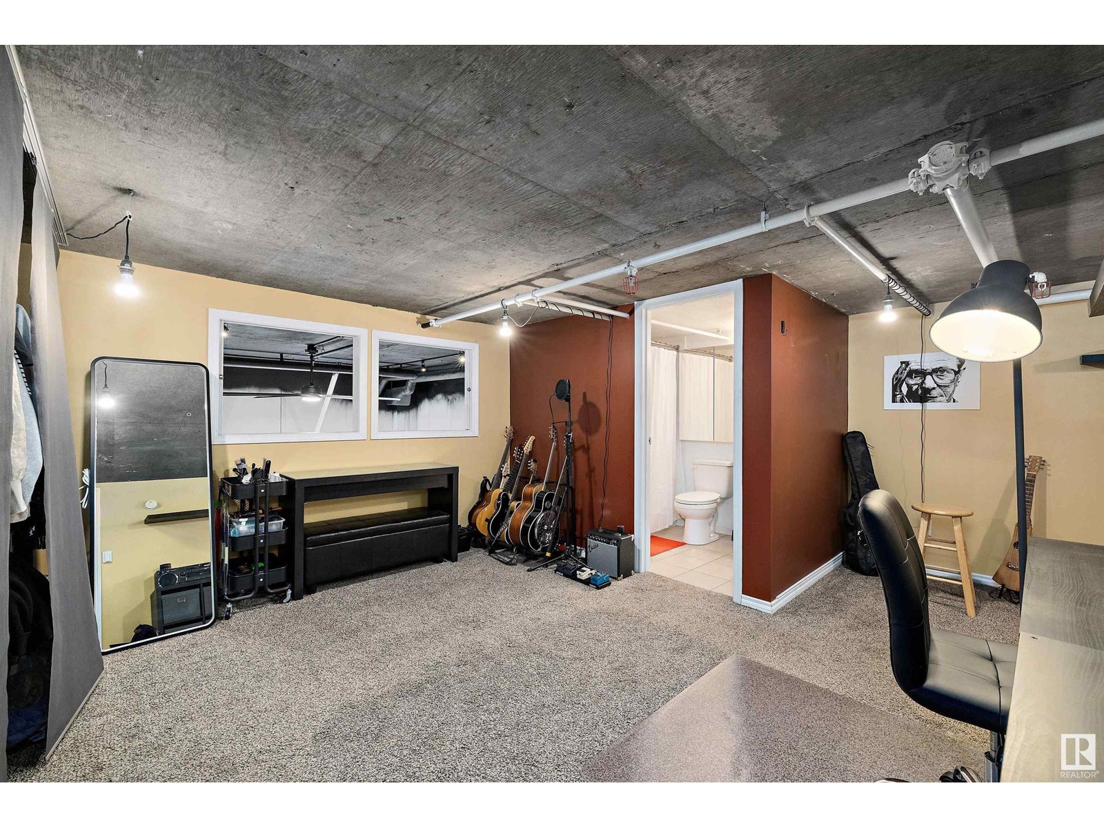 Photo 24 of 1810 10024 Jasper Av Nw, Edmonton AB