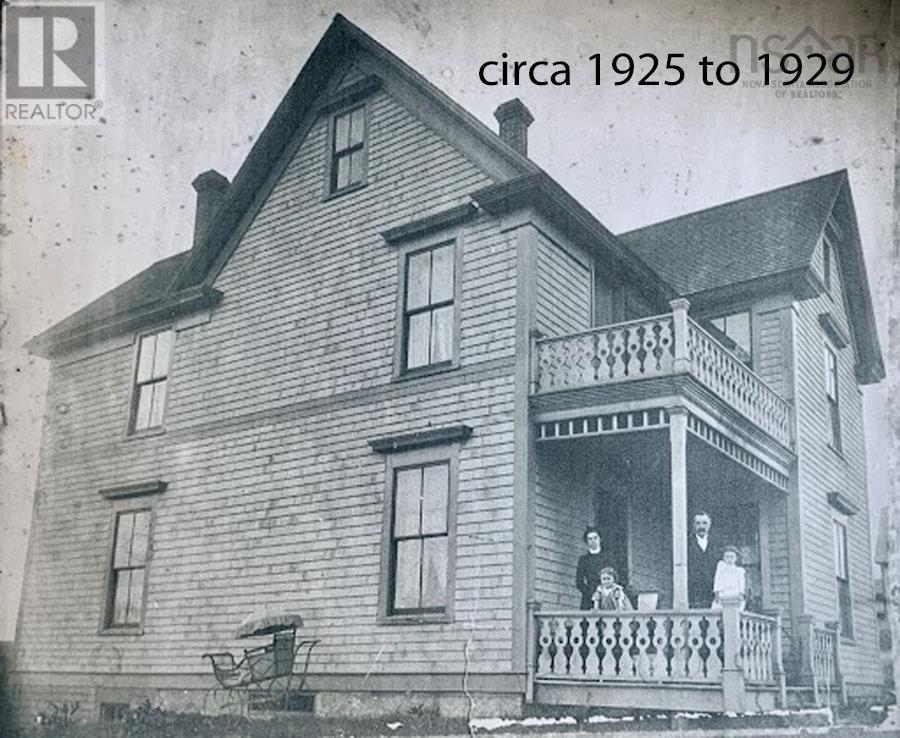 Photo 32 of 149 Duke Street, Chester NS
