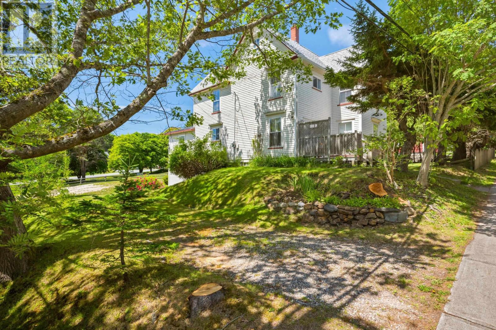 Photo 10 of 149 Duke Street, Chester NS