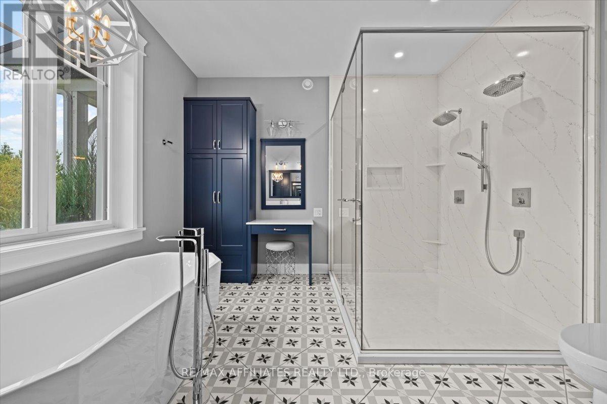 Photo 13 of 2440 Emmett Road, Ottawa ON