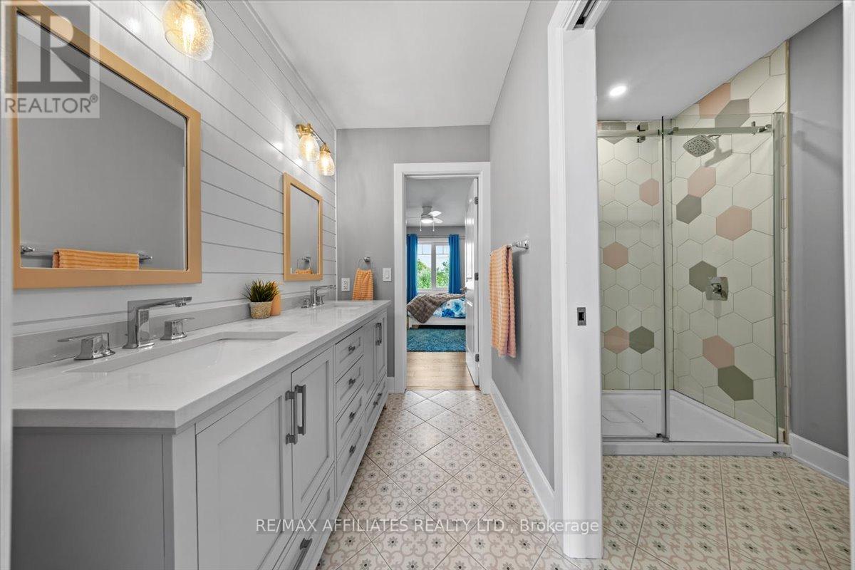 Photo 35 of 2440 Emmett Road, Ottawa ON