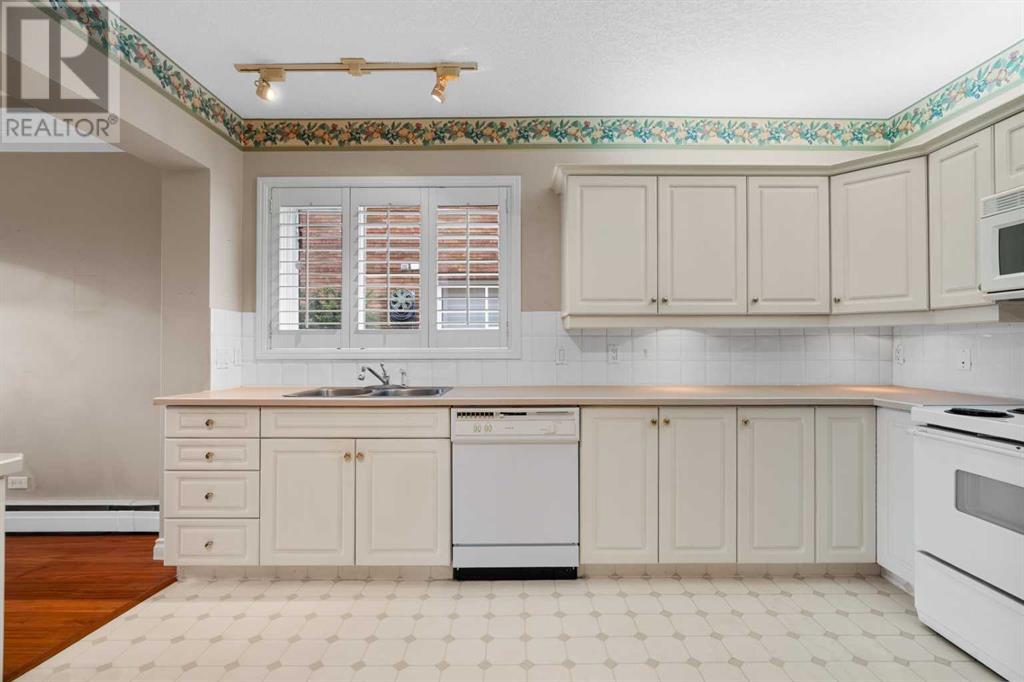 Single Family House for Sale in    Street SW Britannia Calgary 