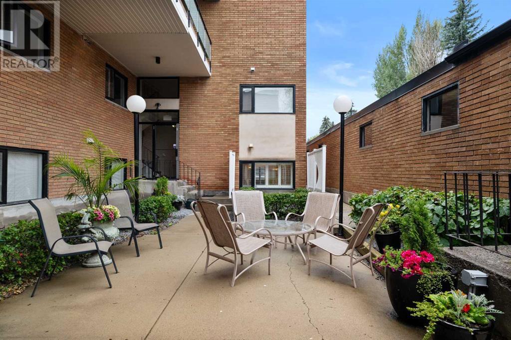 Single Family House for Sale in    Street SW Britannia Calgary 