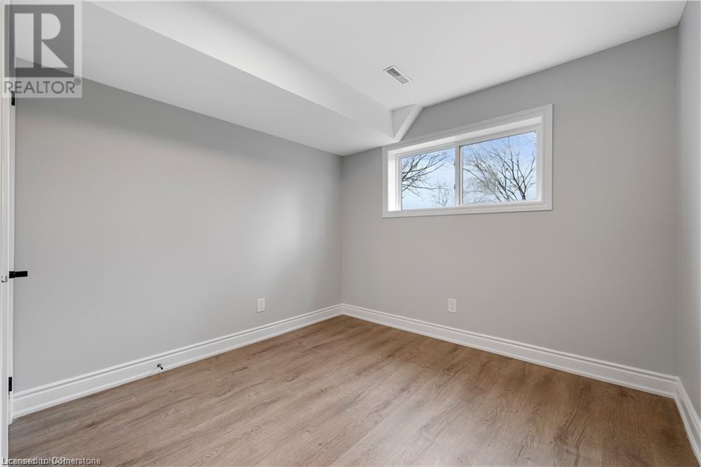 Photo 1 of 8059 Aintree Drive Unit Lower, Niagara Falls ON