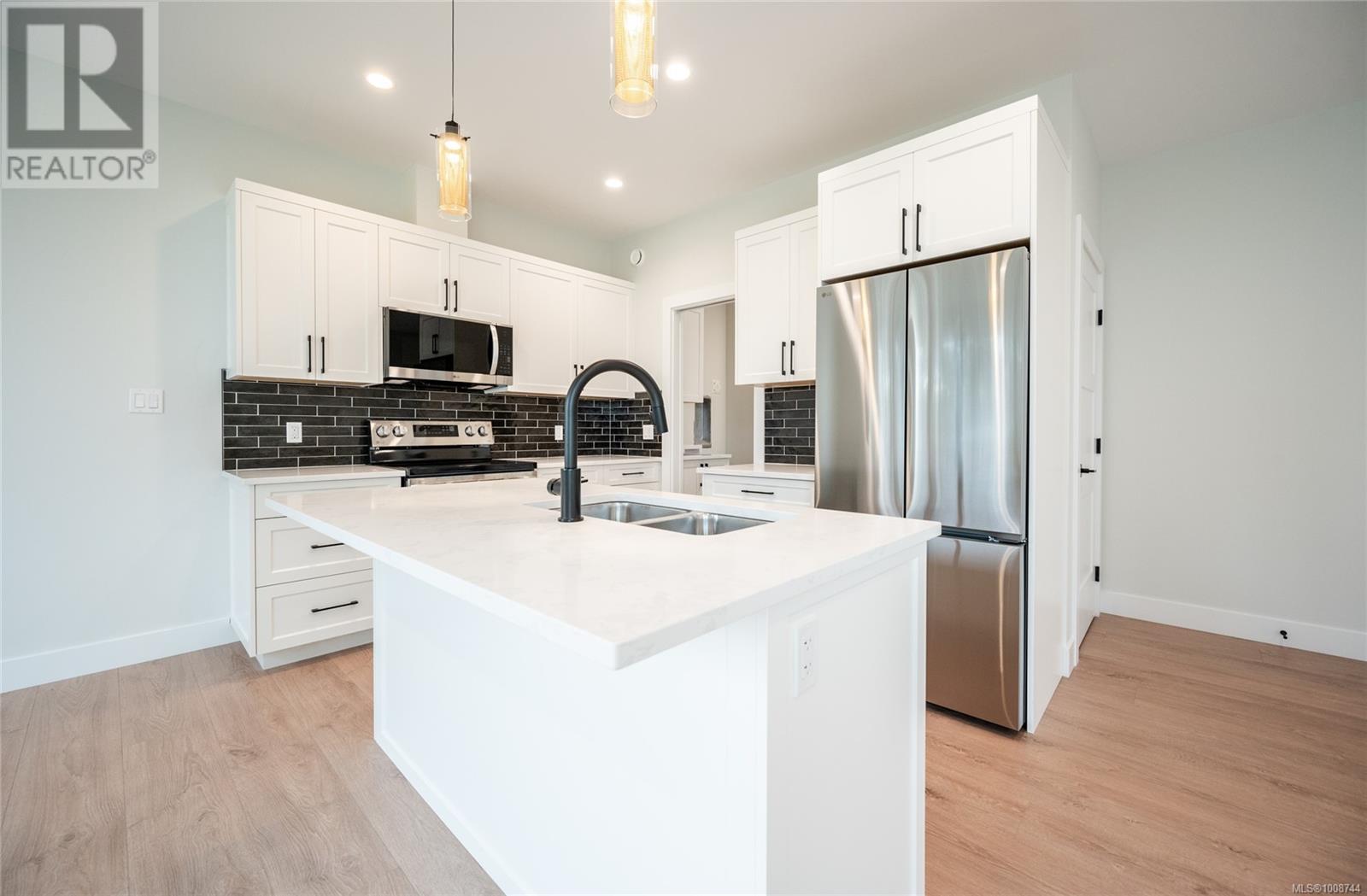 Photo 12 of 3 91 Dahl Rd, Campbell River BC