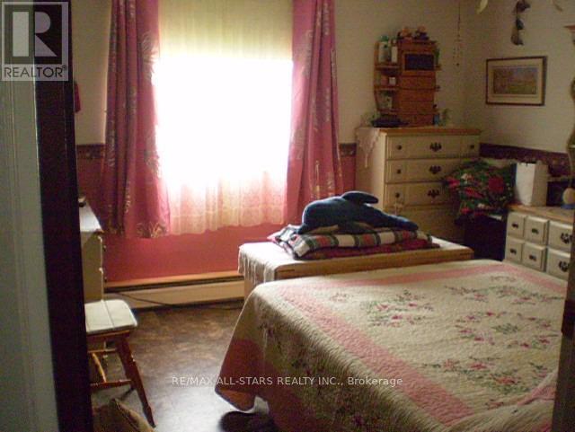 Photo 29 of 1225 Spring Valley Road, Minden Hills ON
